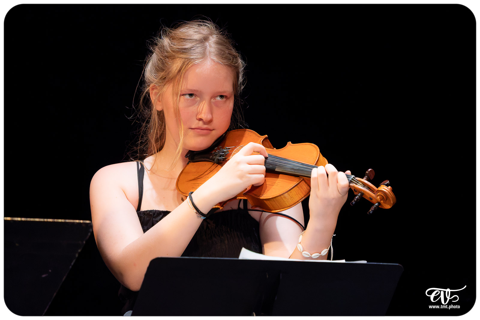 L'HUMOUR DENOTE (ELEVES EMMDH & CEDRIC GOUBERT)